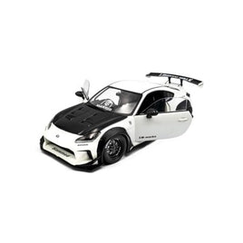 S1813602 ソリド 1/18 トヨタ GR86 LBWK ボディキット 2024 (ホワイト)