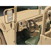 03366 ドイツレベル 1/35 HMMWVハンヴィーM1097A2