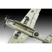 03775 ドイツレベル 1/72 フェアリーガネット AS.1/AS.4