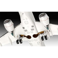 03883 ドイツレベル 1/144 エンブラエル 190 ルフトハンザ New Livery