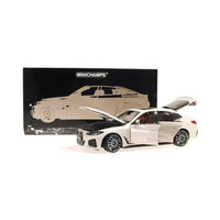 110023011 MINICHAMPS 1/18 BMW i4 M50 2022 ミネラルホワイト