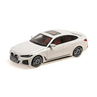 110023011 MINICHAMPS 1/18 BMW i4 M50 2022 ミネラルホワイト