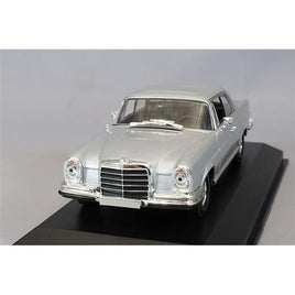940038120 ミニチャンプス 1/43 メルセデス ベンツ 280 SE 3.5 クーペ 1970 シルバー