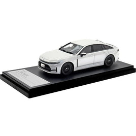 HS525WH Hi-Story 1/43 Toyota CROWN Z BLACK PACKAGE (2024) プレシャスホワイトパール