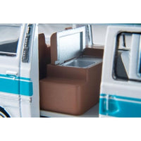 LV-N312a 日産キャラバン キャンピングカー(白/水色)73年式