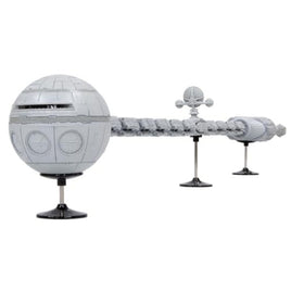MOE2001-8 メビウスモデル 1/350 2001年宇宙の旅 ディスカバリー号 XD-1