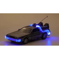 JADA32911 JADA TOYS 1/24 バック・トゥ・ザ・フューチャー パート I タイムマシーン (デロリアン) 点灯ギミック付