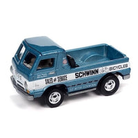 JLSP351B Johnny Lightning 1/64 1965 ダッジ A-100 ブルー & クローズ トレーラー 'SCHWINN'