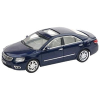 Y62-02  拓意(XCARTOYS) 1/64 Toyota Camry Gen 6 Prestige - Metallic Blue