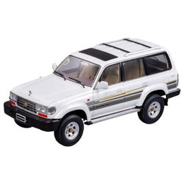 TK-KF032-1 KENGFAI 1/18 Toyota Land Cruiser VX-R (LC80) White