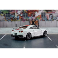 M63502 MOTORHELIX 1/64 Nissan GT-R(R35) 50th Anniversary  Brilliant White Pearl