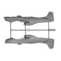 48153 ICM 1/48 P-51D w/パイロット&グランドクルーセット