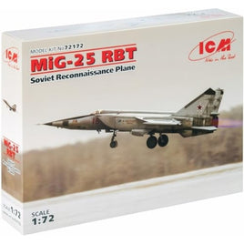 72172 ICM 1/72 ミグ MiG-25 RBT