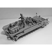 35104 ICM 1/35 ドイツ Sd.Kfz.251/6 Ausf.A 装甲指揮車w/クルー