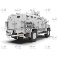 35016 ICM 1/35 コザック-2 ウクライナ国境警備隊