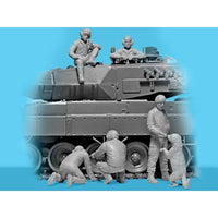 35757 ICM 1/35 ウクライナ軍 レオパルド戦車兵