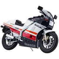 21732 1/12 スズキ RG400Γ 前期型'レッド/ホワイトカラー'w/アンダーカウル
