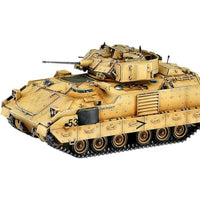 13205 アカデミー 1/35 M2A2 BRADLY OIF
