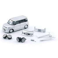 64B0383 BMC 1/64 トヨタ ヤリス/エコー/ヴィッツ 1998 5ドア ブルー/ファイアー塗装(LHD)