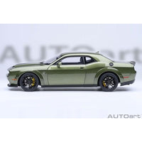 71761 1/18 ダッジ チャレンジャー SRT ジェイルブレイク 2022 (メタリック・グリーン/カーボンブラック・ストライプ <F8 GREEN>)
