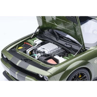71761 1/18 ダッジ チャレンジャー SRT ジェイルブレイク 2022 (メタリック・グリーン/カーボンブラック・ストライプ <F8 GREEN>)