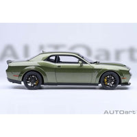 71761 1/18 ダッジ チャレンジャー SRT ジェイルブレイク 2022 (メタリック・グリーン/カーボンブラック・ストライプ <F8 GREEN>)