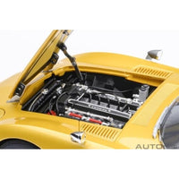 79549 1/18 トヨタ 2000GT 1967 (ゴールド)