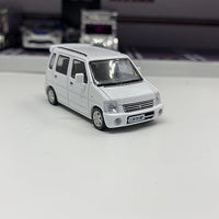 Y37-02 拓意XCARTOYS 1/64 初代スズキ スイフト パールホワイト