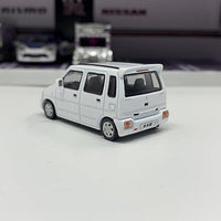Y37-02 拓意XCARTOYS 1/64 初代スズキ スイフト パールホワイト