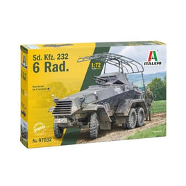 IT97032 イタレリ 1/35 WW.II ドイツ軍 Sd.Kfz.232 6輪装甲無線車