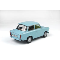 AK35032 AKインタラクティブ 1/35 トラビ 601 S リムジン/パトカー仕様 (2in1)