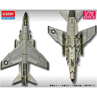 12521 アカデミー 1/72 F-8E クルセイダー 'VF-162 ザ・ハンターズ'