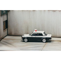 T64R-052-PC Tarmac Works 1/64 Datsun 510 Police Car
