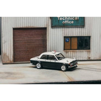 T64R-052-PC Tarmac Works 1/64 Datsun 510 Police Car