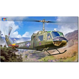 05111 トランペッター 1/35 UH-1B ヒューイ