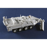 07427 トランぺッター 1/72 M1132ストライカー工兵支援車w/SMP&AMP