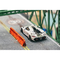 T64G-TL052-WH 1/64 Koenigsegg Jesko Attack White