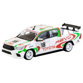 T64-041-WH2 Tarmac Works 1/64 Toyota Hilux White