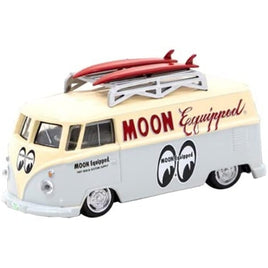 T64S-005-ME1 ターマックワークス 1/64 Volkswagen Type II (T1) Panel Van Mooneyes with Roof Rack and Surfboard