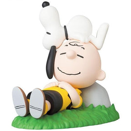 UDF NAPPING CHARLIE BROWN & SNOOPY