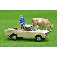 LV-195d ダットサン1300トラック(薄茶) フィギュア付