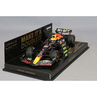413223801 ミニチャンプス 1/43 オラクル レッド ブル レーシング RB18 マックス・フェルスタッペン 日本GP 2022 ウィナー ピットボード付き