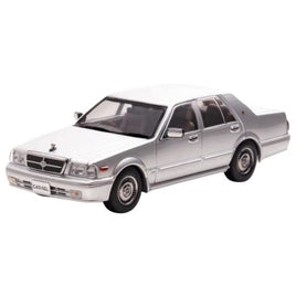 CN439808 CARNEL 1/43 日産 グロリア Brougham VIP (PAY31) 1998 Platinum Silver Metallic