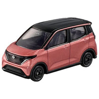 トミカ No.008 日産 サクラ 箱