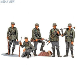 35371 1/35MM ドイツ歩兵セット(大戦中期)