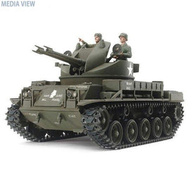 35161 1/35MM アメリカ対空自走砲 M42ダスター(人形3体付き)