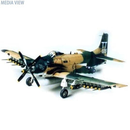 61073 1/48  スカイレイダーアメリカ空軍