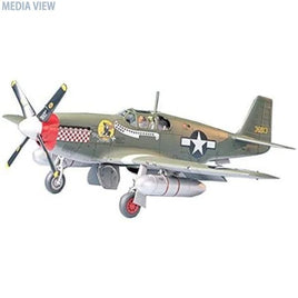 61042 1/48 P-51B マスタング