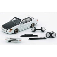 64B0335 BM CREATIONS 1/64 トヨタ カローラ 1996 AE100 パールホワイト/カーボンボンネット RHD