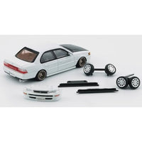 64B0335 BM CREATIONS 1/64 トヨタ カローラ 1996 AE100 パールホワイト/カーボンボンネット RHD